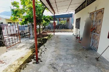 KAMPUNG BARU WAH LOONG