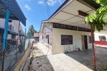 KAMPUNG BARU WAH LOONG