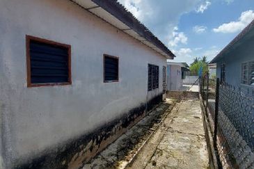 KAMPUNG BARU WAH LOONG