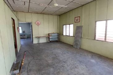 KAMPUNG BARU WAH LOONG