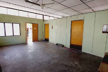 KAMPUNG BARU WAH LOONG