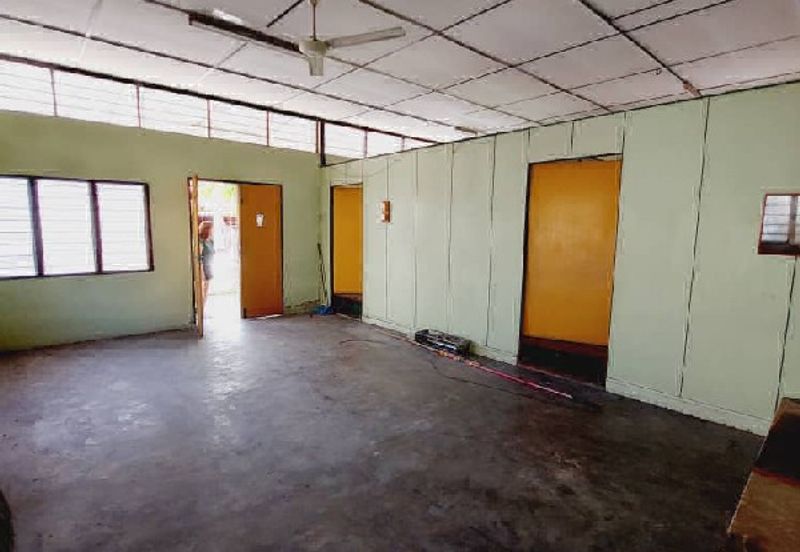 KAMPUNG BARU WAH LOONG