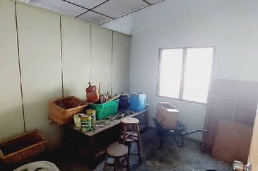 KAMPUNG BARU WAH LOONG