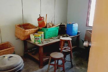 KAMPUNG BARU WAH LOONG