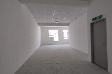 Jalan Pasir Puteh, Station 18