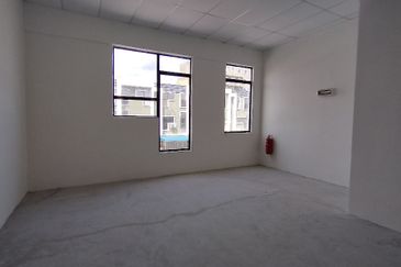 Jalan Pasir Puteh, Station 18