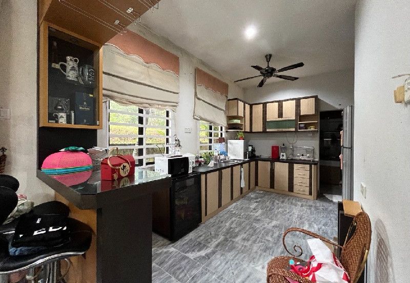 TAMAN PUNCAK JELAPANG MAJU