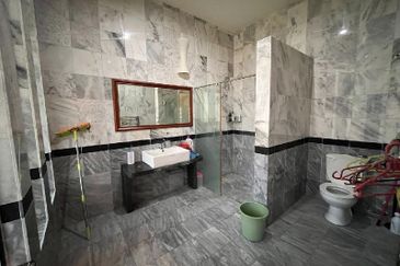 TAMAN PUNCAK JELAPANG MAJU