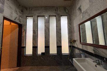 TAMAN PUNCAK JELAPANG MAJU