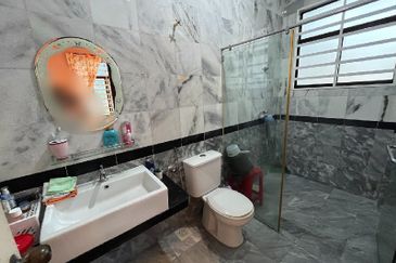 TAMAN PUNCAK JELAPANG MAJU