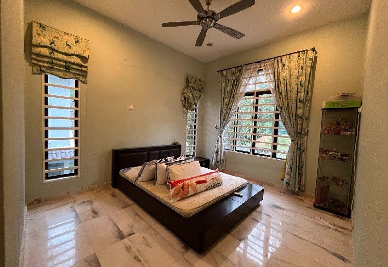 TAMAN PUNCAK JELAPANG MAJU