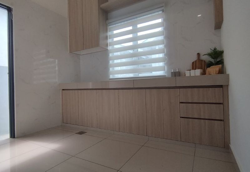 Lake View Setingkat SemiD Station18 Pengkalan Ipoh