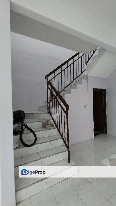 Menglembu Double Storey Newly Refurbished Terrace House For Sale, Perak, Menglembu