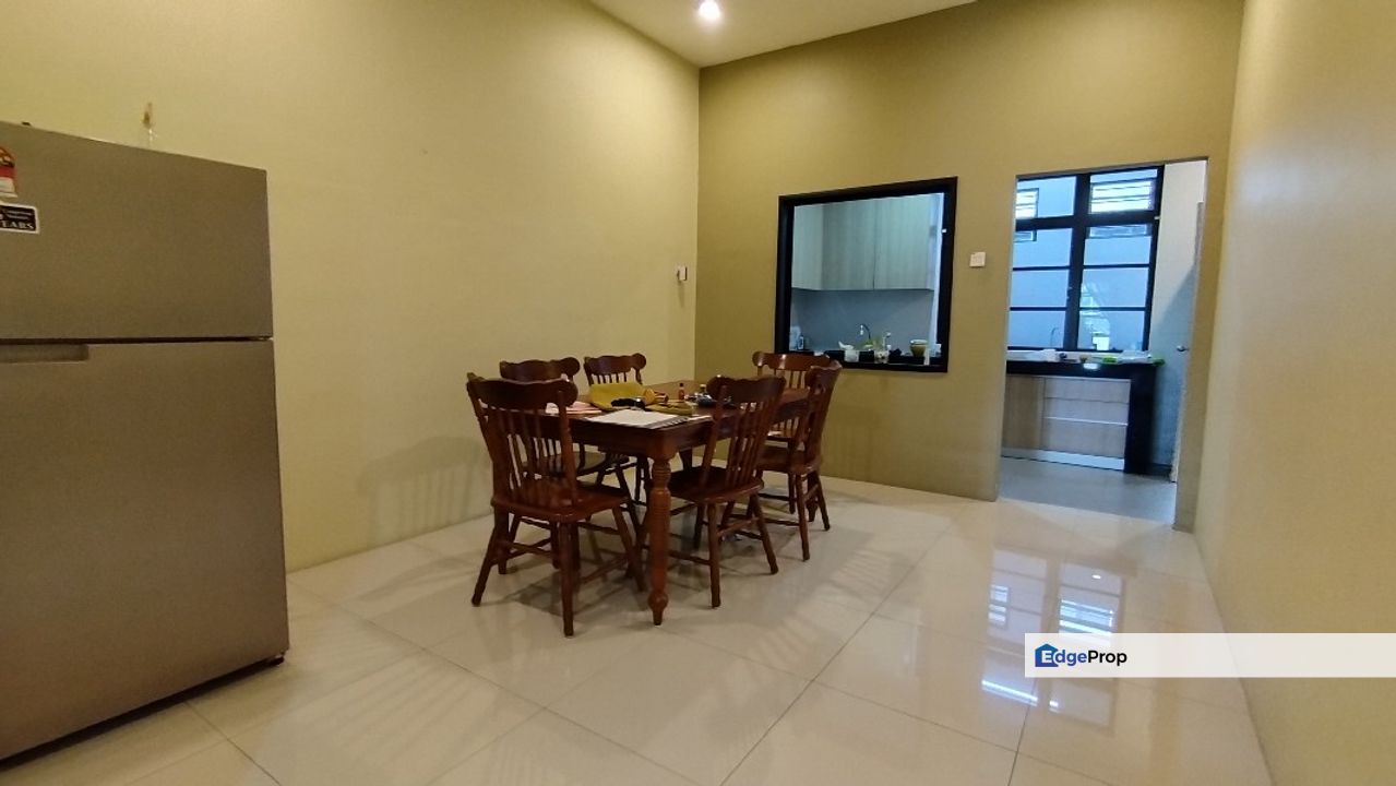 Seri Garden Taman Perpaduan Mulia Good and Move in condition Double Storey house, Perak, Kinta