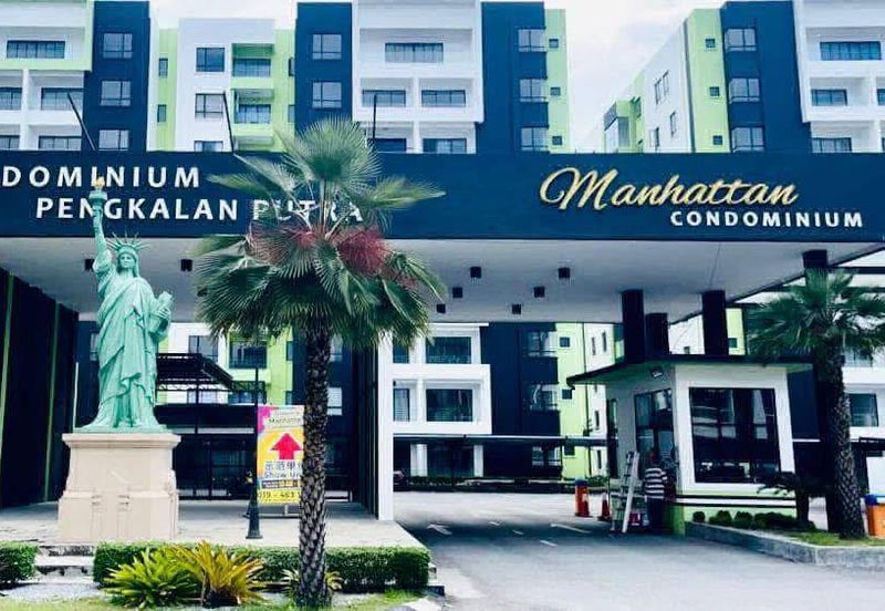 Manhattan Condominium