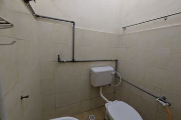 KUALA BESUT | Rumah Teres Kos Sederhana, Taman Intan, Kuala Besut