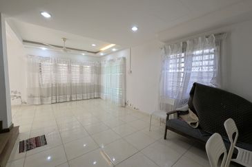 KERTEH | Damansara Inn, Double Storey Semi-D