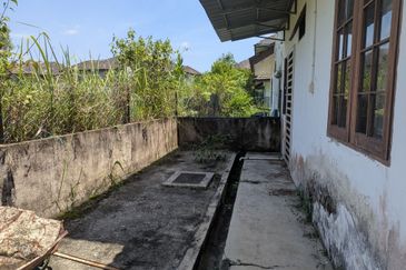 KERTEH | Damansara Inn, Double Storey Semi-D