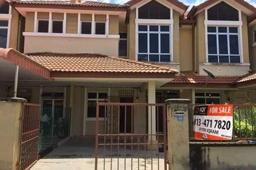 Bandar Laguna Merbok