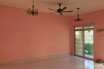 Bandar Laguna Merbok