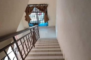 Bandar Laguna Merbok