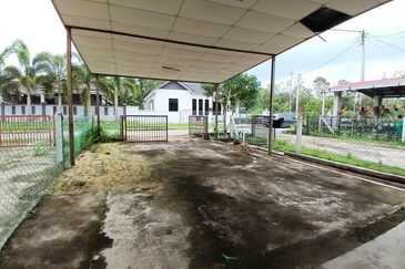 Teres 1 Tingkat Kg Alur Toman, Marang (Dekat Pantai Kelulut)