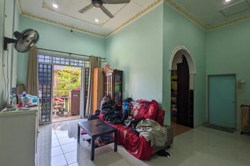 Kampung Rajawali