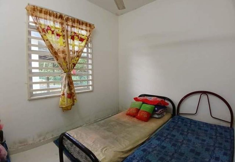 Dua Unit SemiD, Kg Baru Kuala Abang Dijual Sekaligus