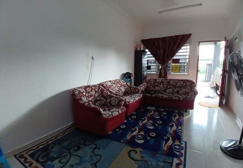 Dua Unit SemiD, Kg Baru Kuala Abang Dijual Sekaligus