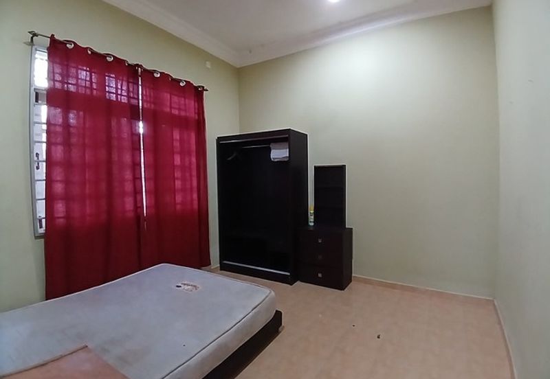 [Corner Lot] Rumah Semi-D Setingkat, Padang Midin (10km ke Bandar KT)