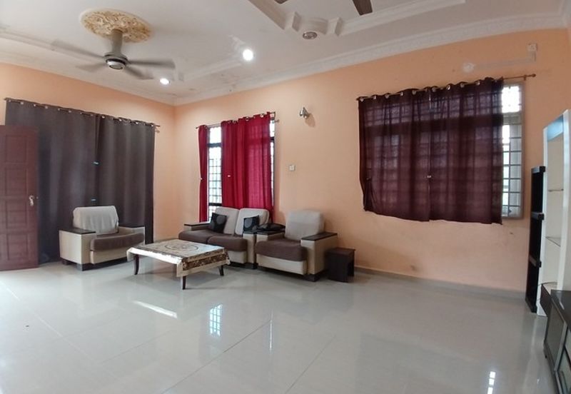 [Corner Lot] Rumah Semi-D Setingkat, Padang Midin (10km ke Bandar KT)