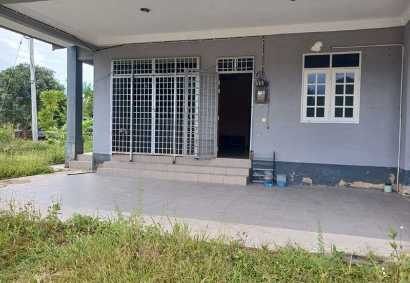 [Corner Lot] Rumah Semi-D Setingkat, Padang Midin (10km ke Bandar KT)