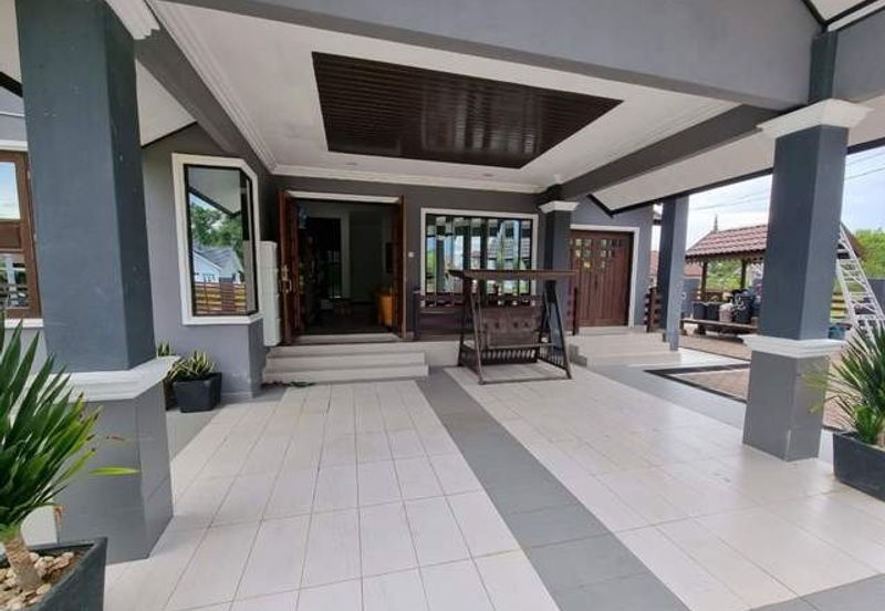 Banglo Moden & Luas, 5 Bilik, Kg Bukit Payong