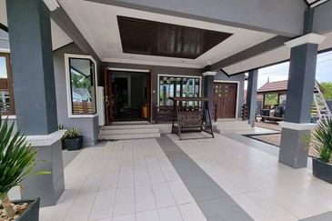 Banglo Moden & Luas, 5 Bilik, Kg Bukit Payong