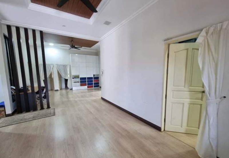 Banglo Moden & Luas, 5 Bilik, Kg Bukit Payong