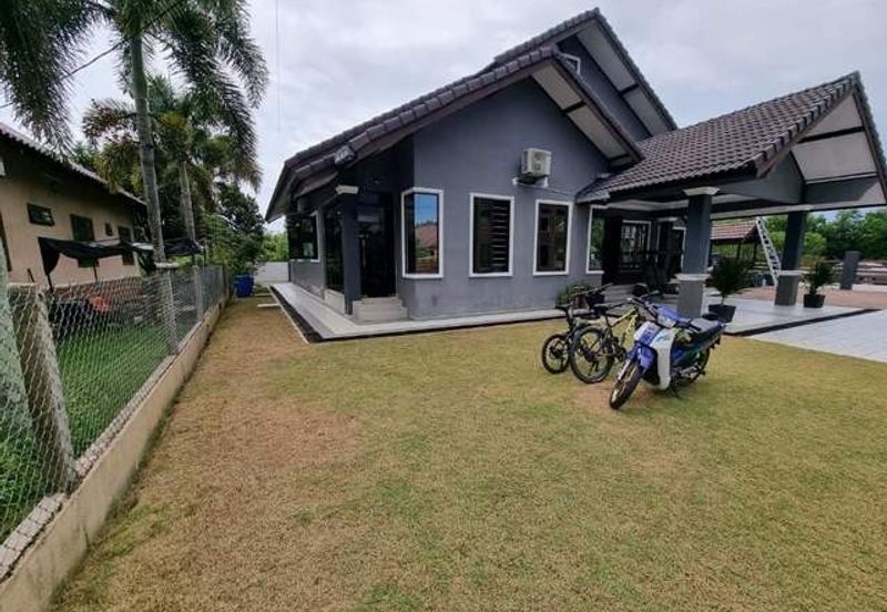 Banglo Moden & Luas, 5 Bilik, Kg Bukit Payong