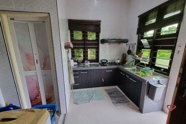 Banglo Moden & Luas, 5 Bilik, Kg Bukit Payong