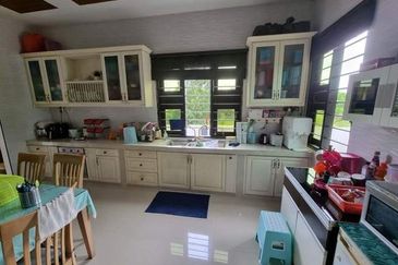 Banglo Moden & Luas, 5 Bilik, Kg Bukit Payong