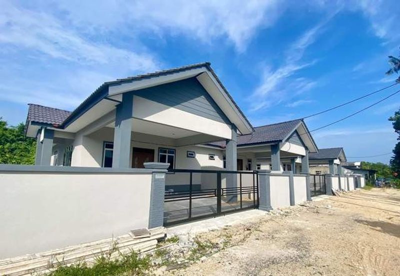 Rumah SemiD Baru Siap, Kg Pulau Serai, Dungun