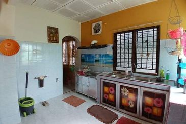 SemiD Corner Lot Tanah Luas, Paka, Dungun, Terengganu