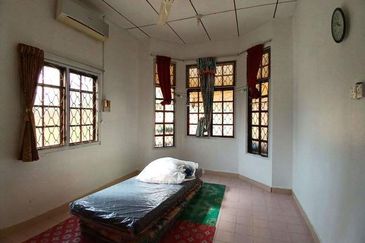 SemiD Corner Lot Tanah Luas, Paka, Dungun, Terengganu