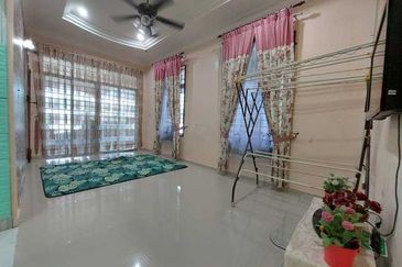 Banglo Strategik Kg Balai Besar, Dungun