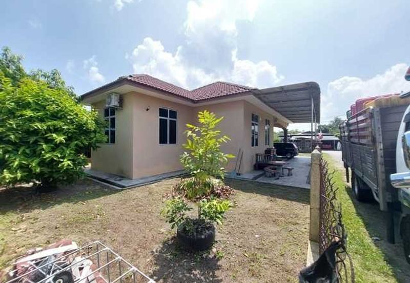 Banglo Strategik Kg Balai Besar, Dungun