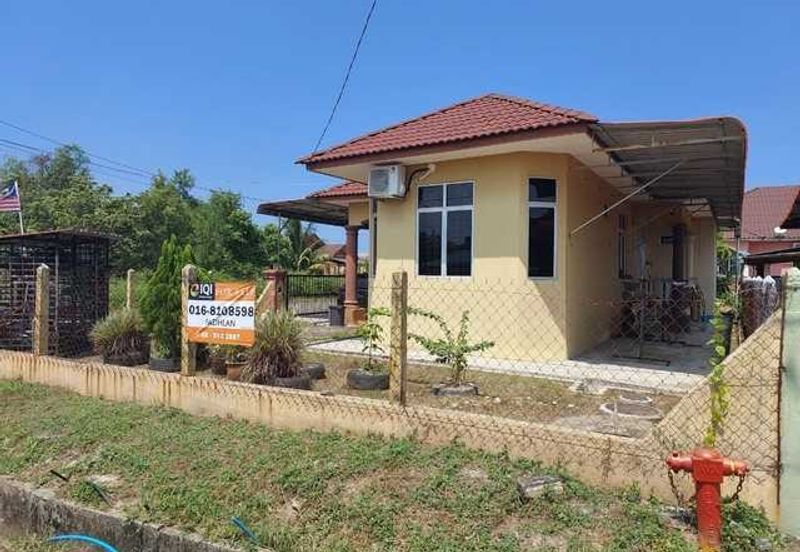 Banglo Strategik Kg Balai Besar, Dungun