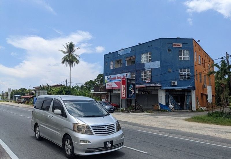 Kampung Padang Midin, Kuala Terengganu 