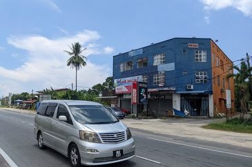 Kampung Padang Midin, Kuala Terengganu 