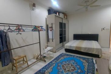 SEMI D TAMAN WIRA, PANTAI ROBINA