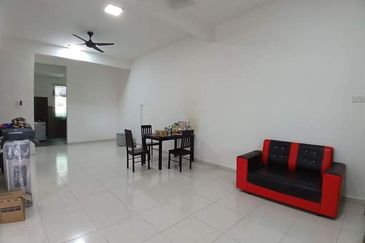 Teres 2 Tingkat, Bandar Putra Kemaman