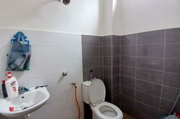 Teres 2 Tingkat, Bandar Putra Kemaman