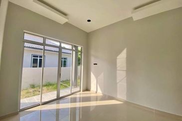 Banglo Baru Siap, Pulau Serai, Dungun